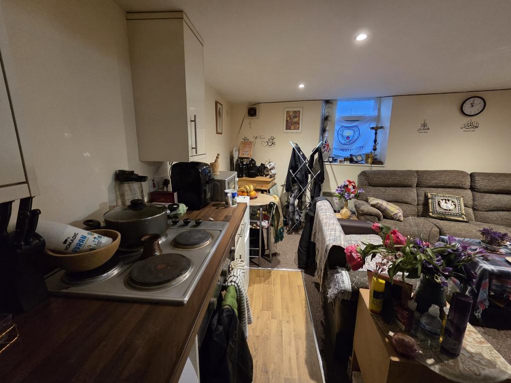 Flat 1