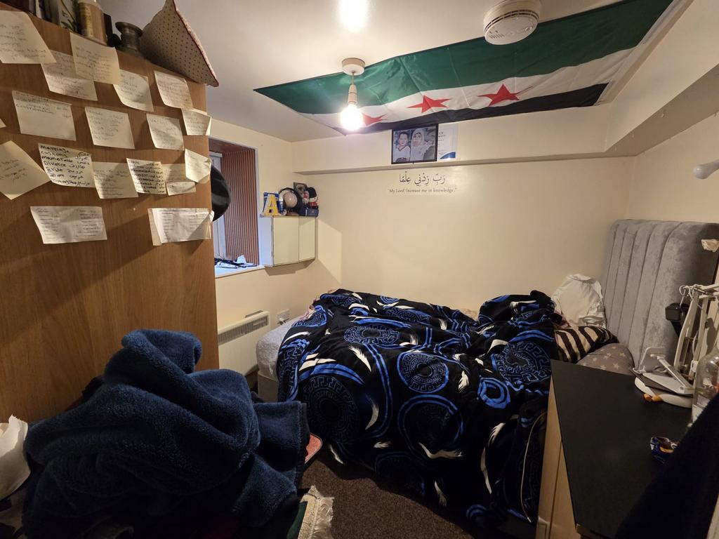 Flat 1