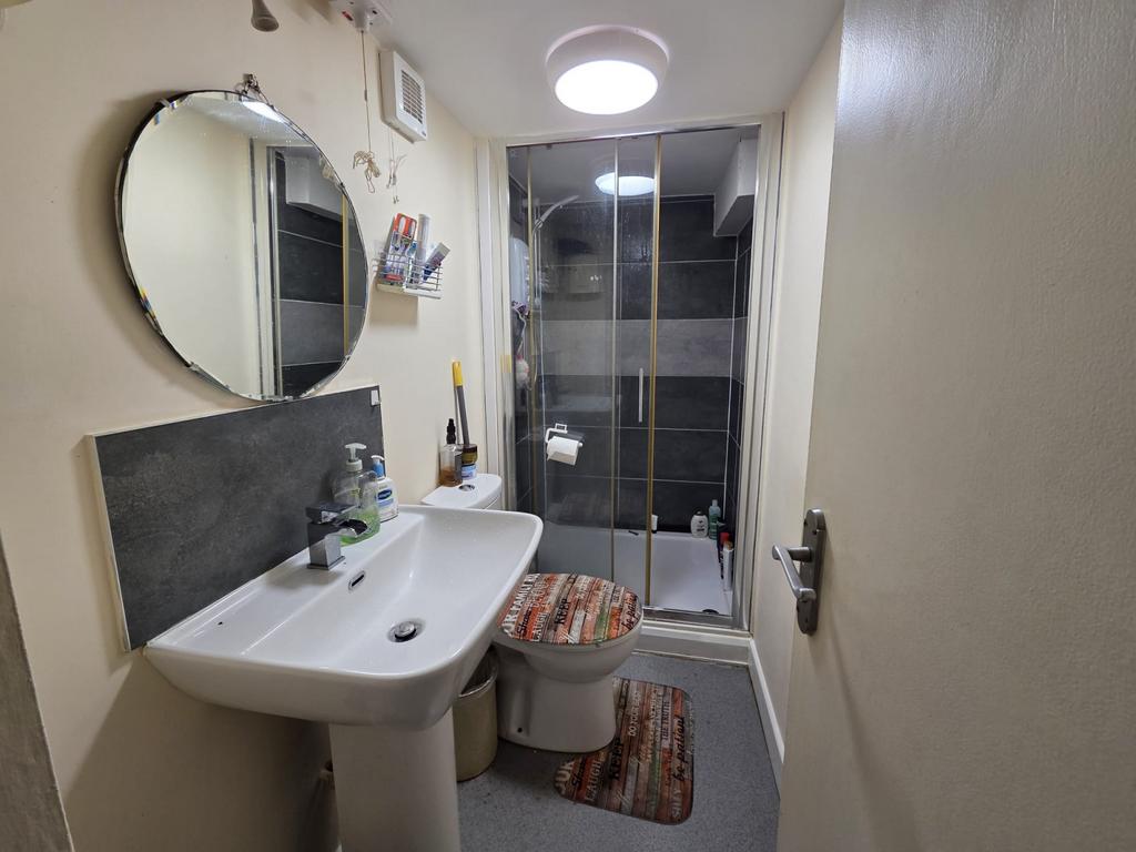 Flat 1