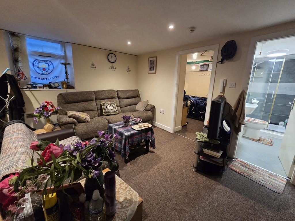 Flat 1