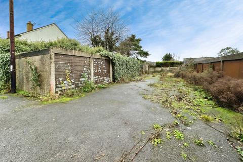undefined, Garages, Yew Tree Hill, Brinklow, Rugby, Warwickshire CV23 0NP
