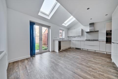 5 bedroom detached house for sale, Walnut Close, Romsey SO51