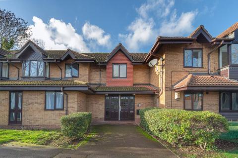Thicket Grove, Crystal Palace, London, SE20