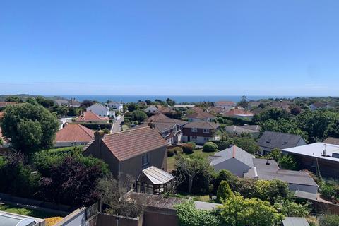 2 bedroom flat to rent, Eversley Court, St Brelade