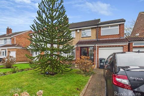 4 bedroom semi-detached house for sale, Kader Avenue, North Yorkshire TS5