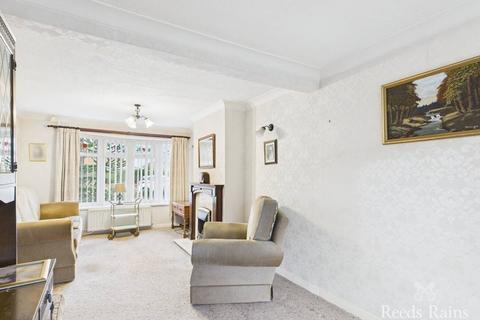 4 bedroom semi-detached house for sale, Kader Avenue, North Yorkshire TS5
