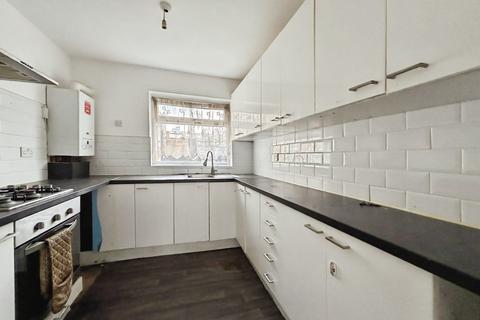 2 bedroom apartment for sale, Pawsey Close, London E13