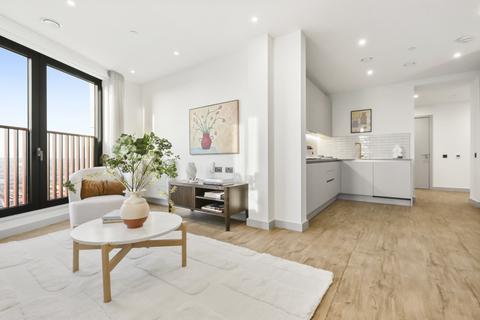 2 bedroom apartment to rent, Selbourne Road, London, E17