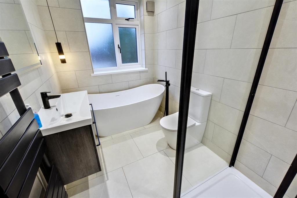 Bathroom.jpeg