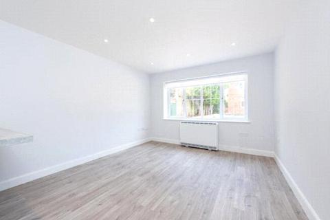 1 bedroom apartment to rent, Sycamore Drive, Ash Vale GU12