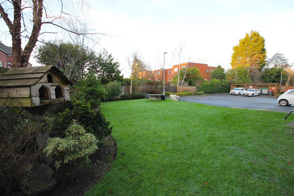 Communal gardens