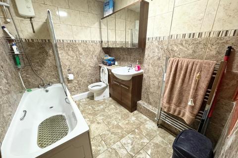1 bedroom in a house share to rent, 27 The Grates, Oxford