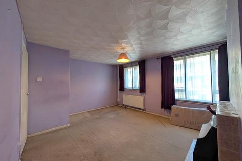 2 bedroom flat for sale, Central Parade, Feltham, TW14