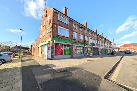 Central Parade, Feltham, TW14