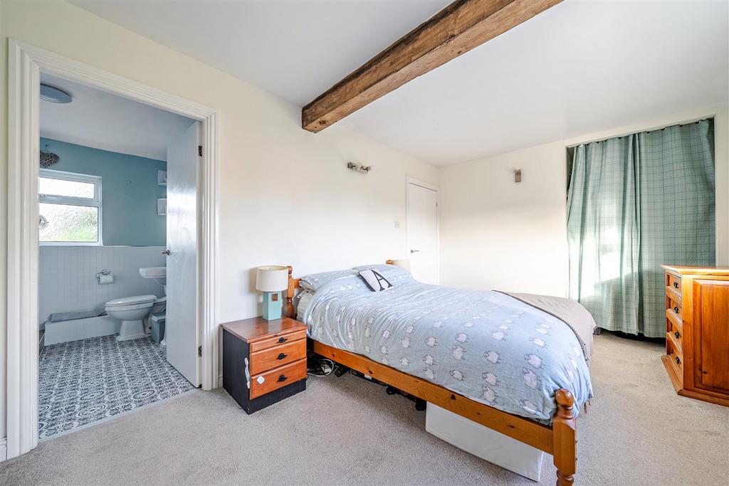 Bedroom111