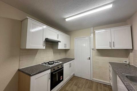 3 bedroom semi-detached house to rent, Scunthorpe DN17