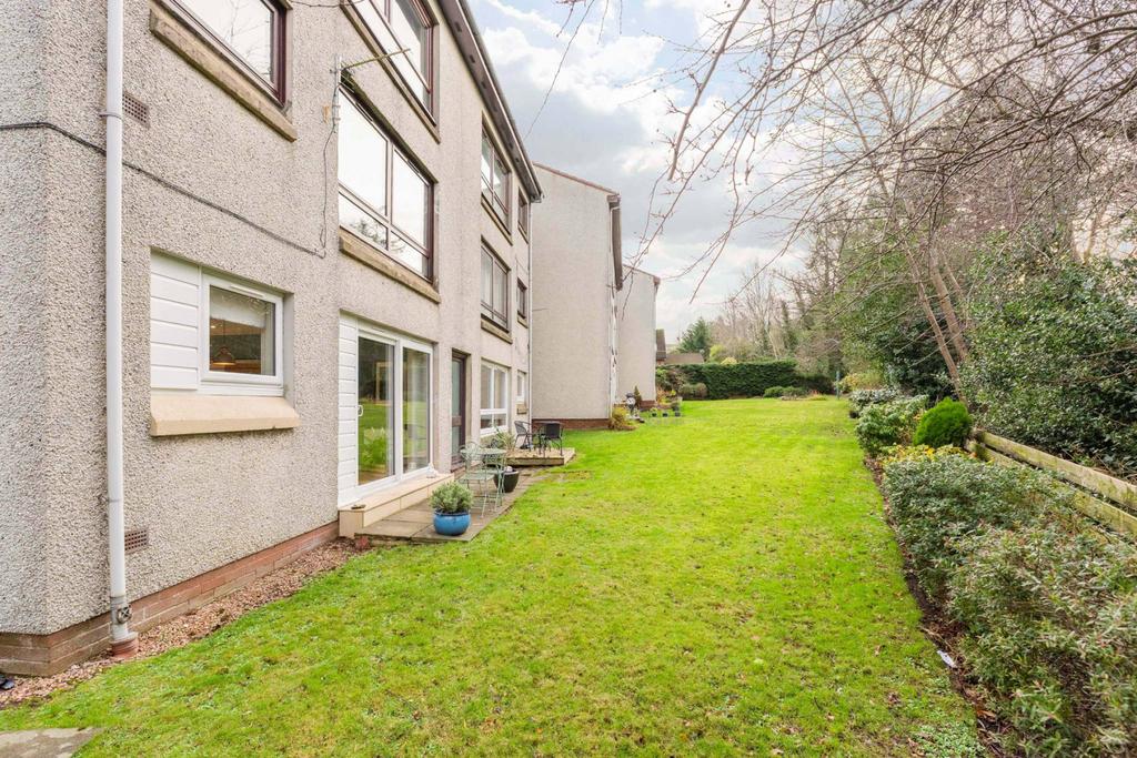MFL4240323 217.jpg