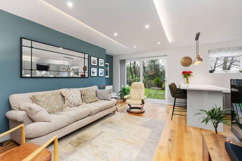2 bedroom ground floor flat for sale, 16/1 Juniper Place, Juniper Green, Edinburgh, EH14 5TX