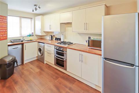 3 bedroom end of terrace house to rent, Russell Close, Tyne and Wear NE28