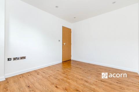 2 bedroom flat to rent, Webster Road Rotherhithe SE16