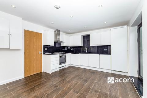 2 bedroom flat to rent, Webster Road Rotherhithe SE16