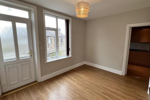 3 bedroom terraced house to rent, Top Road, Lower Cumberworth, Huddersfield