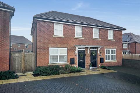 3 bedroom house for sale, Cranwell Crescent, Milton Keynes MK17