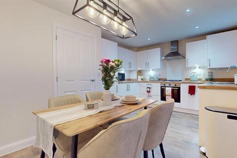3 bedroom house for sale, Cranwell Crescent, Milton Keynes MK17