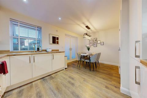 3 bedroom house for sale, Cranwell Crescent, Milton Keynes MK17