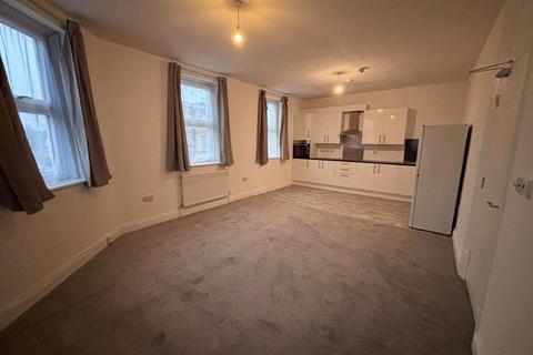 2 bedroom flat to rent - Hertford Road, Enfield EN3