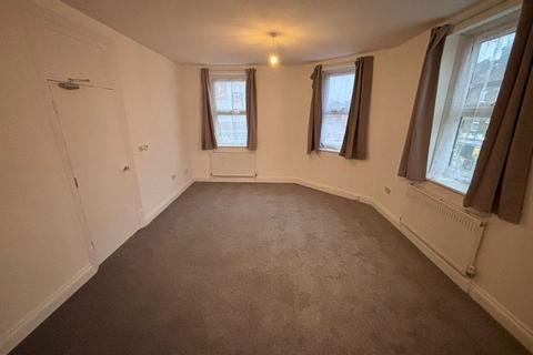 2 bedroom flat to rent, Hertford Road, Enfield EN3