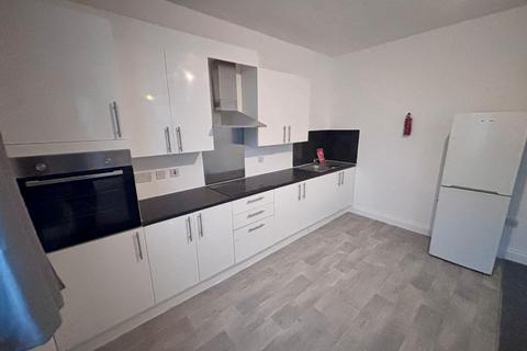 2 bedroom flat to rent, Hertford Road, Enfield EN3