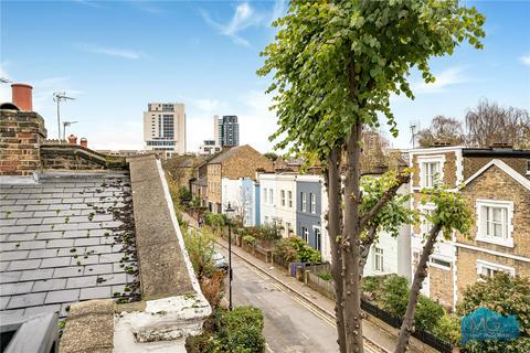 2 bedroom end of terrace house for sale, Charteris Road, London, N4