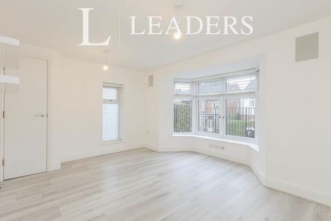 1 bedroom flat to rent, London Road, TN13