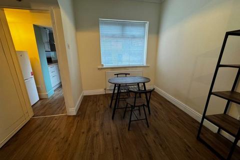 2 bedroom terraced house to rent, Park View, Langley Moor, Durham, DH7