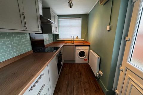 2 bedroom terraced house to rent, Park View, Langley Moor, Durham, DH7