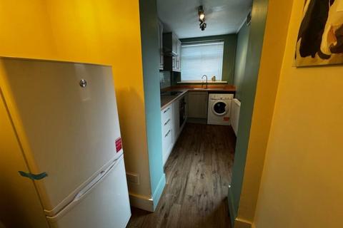 2 bedroom terraced house to rent, Park View, Langley Moor, Durham, DH7