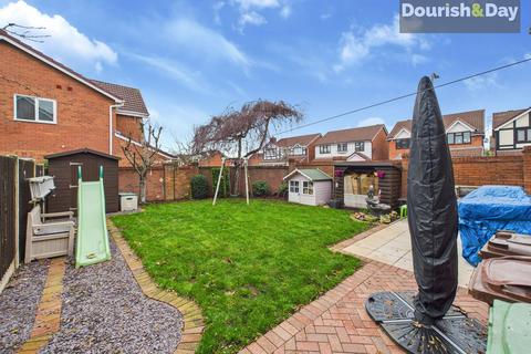 4 bedroom detached house for sale, Gunnell Close, Stafford ST16
