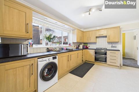 4 bedroom detached house for sale, Gunnell Close, Stafford ST16