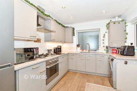2 bedroom detached bungalow for sale, Green Lane, Maidstone ME17