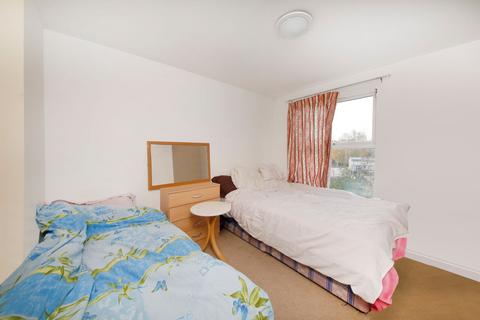 undefined, Penge Road, London, SE25