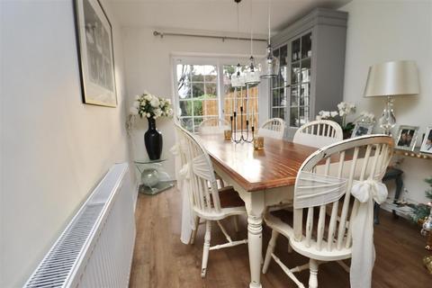 undefined, Chapel Hill, Welton, Brough