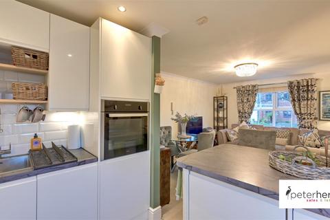 2 bedroom apartment for sale, Swan House, Gray Road, Ashbrooke, Sunderland