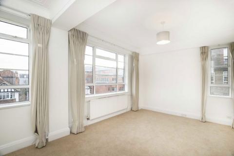 3 bedroom flat to rent, Woodside, London SW19