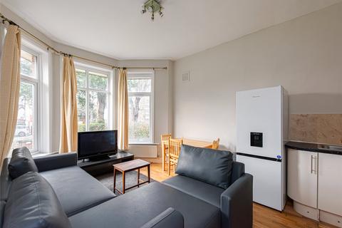 2 bedroom apartment to rent, Aldrington Road, Tooting Common, London, SW16
