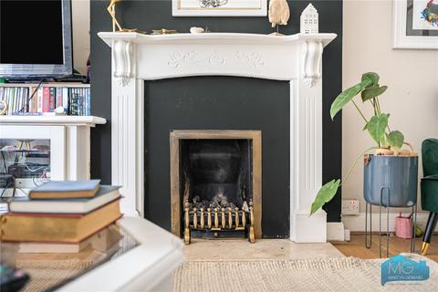 3 bedroom semi-detached house for sale, Hoodcote Gardens, London, N21
