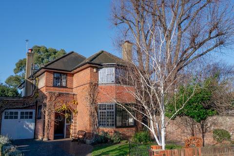 undefined, St Margarets Drive, St Margarets