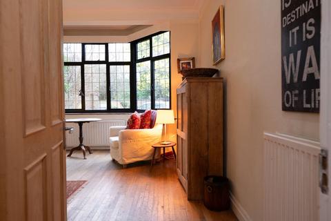 undefined, St Margarets Drive, St Margarets
