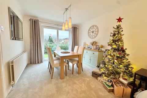 4 bedroom detached house for sale, Cornwell Close, Wilmslow