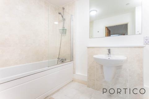 1 bedroom flat to rent, Ward Road, London, E15